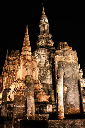 Sukhothai temples at night, Thailand 4