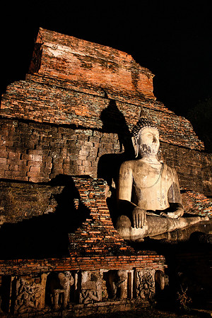 Sukhothai temples at night, Thailand 7