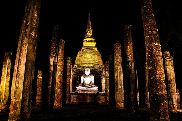 Sukhothai temples at night, Thailand 11
