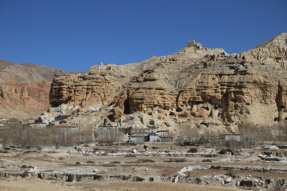 Chhoser caves Upper Mustang 3