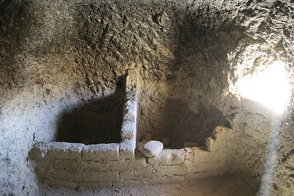 Chhoser caves Upper Mustang 17