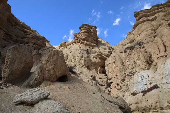 Chhoser caves Upper Mustang 26