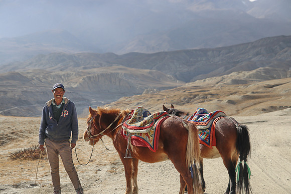 Queens Castle Upper Mustang 3