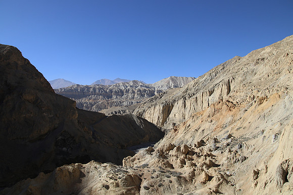 Dhee to Yara - Upper Mustang Trek 8