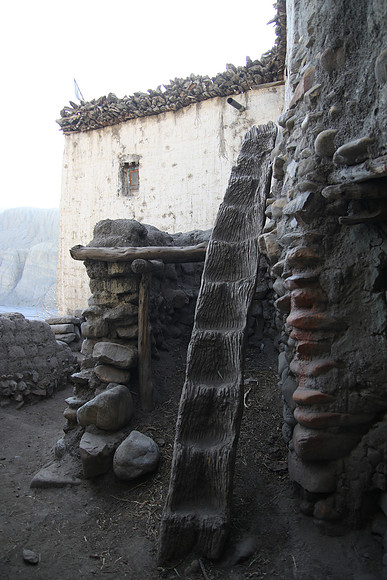 Tange Village Upper Mustang 39