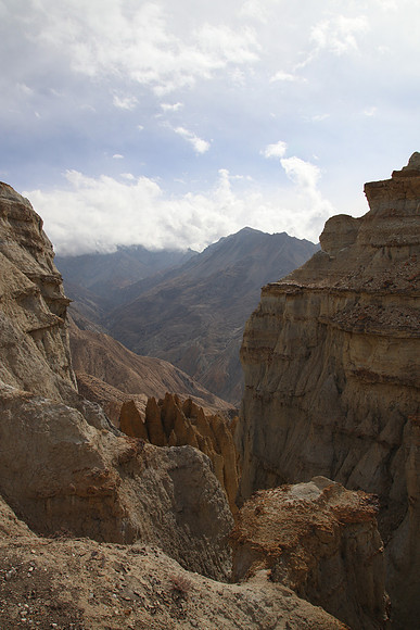 Tange to Chhuksang - Upper Mustang Trek 24