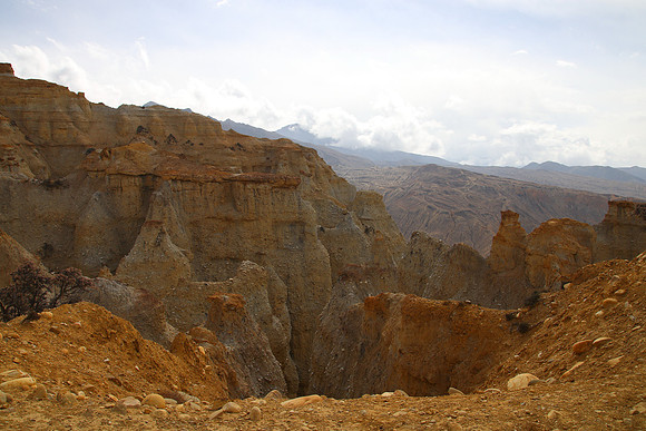 Tange to Chhuksang - Upper Mustang Trek 25