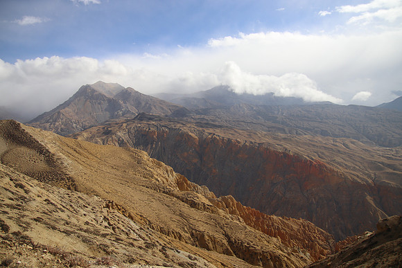 Tange to Chhuksang - Upper Mustang Trek 37