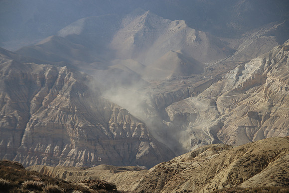 Tange to Chhuksang - Upper Mustang Trek 40
