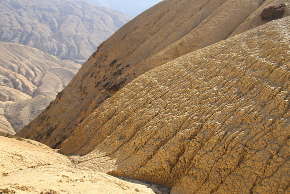 Tange to Chhuksang - Upper Mustang Trek 42