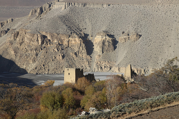 Tange to Chhuksang - Upper Mustang Trek 57