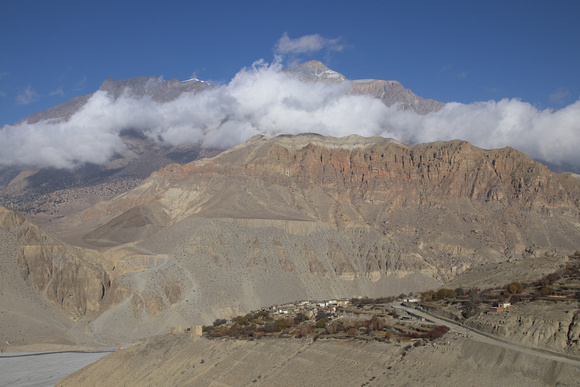 Tange to Chhuksang - Upper Mustang Trek 59