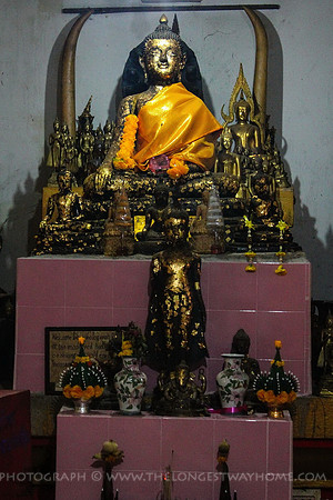 Buddha with Diamond Eyes, Luang Pho Petch, Sukothai, Thailand 1_resize