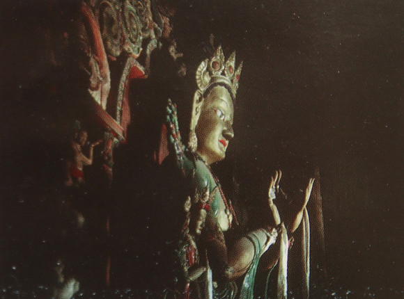 Buddha inside Jompa Monastery