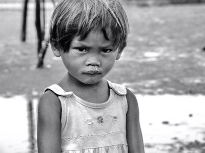 Stilt House Girl - The Philippines_resize
