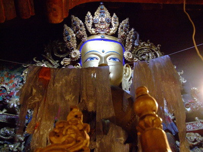 Buddha Peeking - Tibet_resize