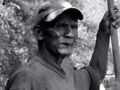 Ifugao Rice Terrace Worker, Sagada, The Philippines_resize