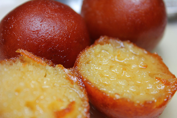 Gulab Jamun, Milkballs in Sweet Syrup 4