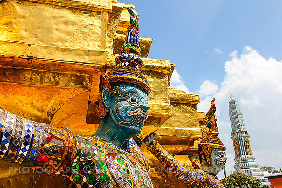 Emerald Buddha Temple, Bangkok, Thailand 7_resize