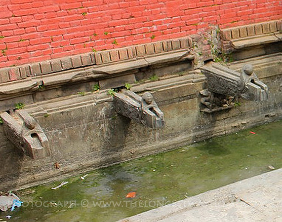 Hiti close up at Kumbeshwar Temple Complex