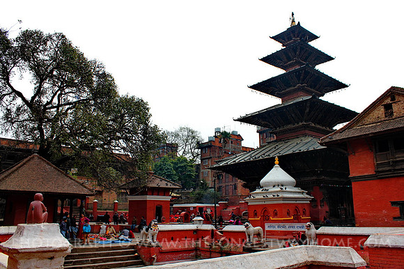 Kumbeshwar Temple Complex